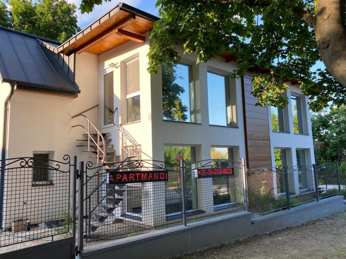 Bike & Fun Apartments - バラトンアカラッチャ エクステリア 写真